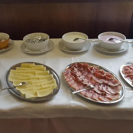 Cristallo Hotel Madonna
